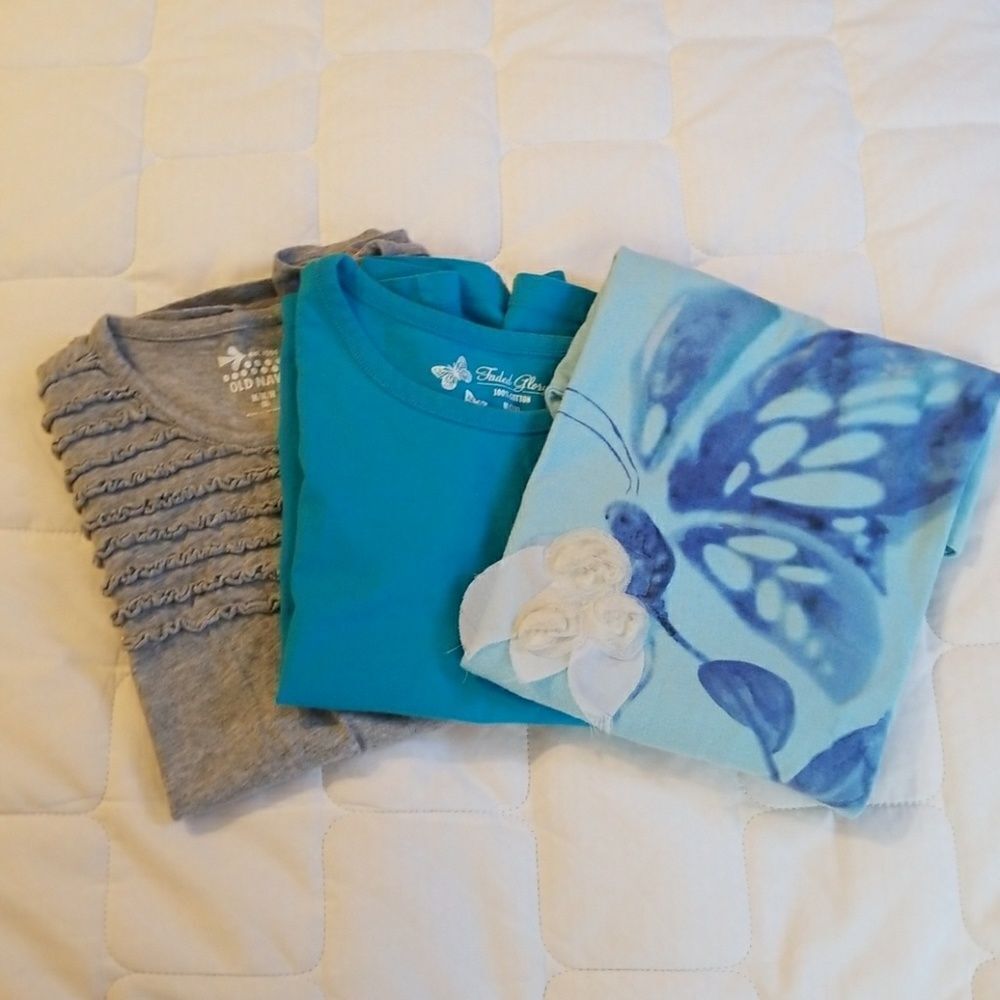 Old Navy medium girls t shirt Bundle